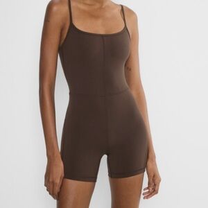 Aritizia Wilfred free Brown Bodysuit shorts